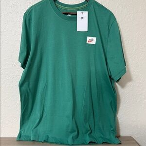 Nike Men's Classic Green Tee